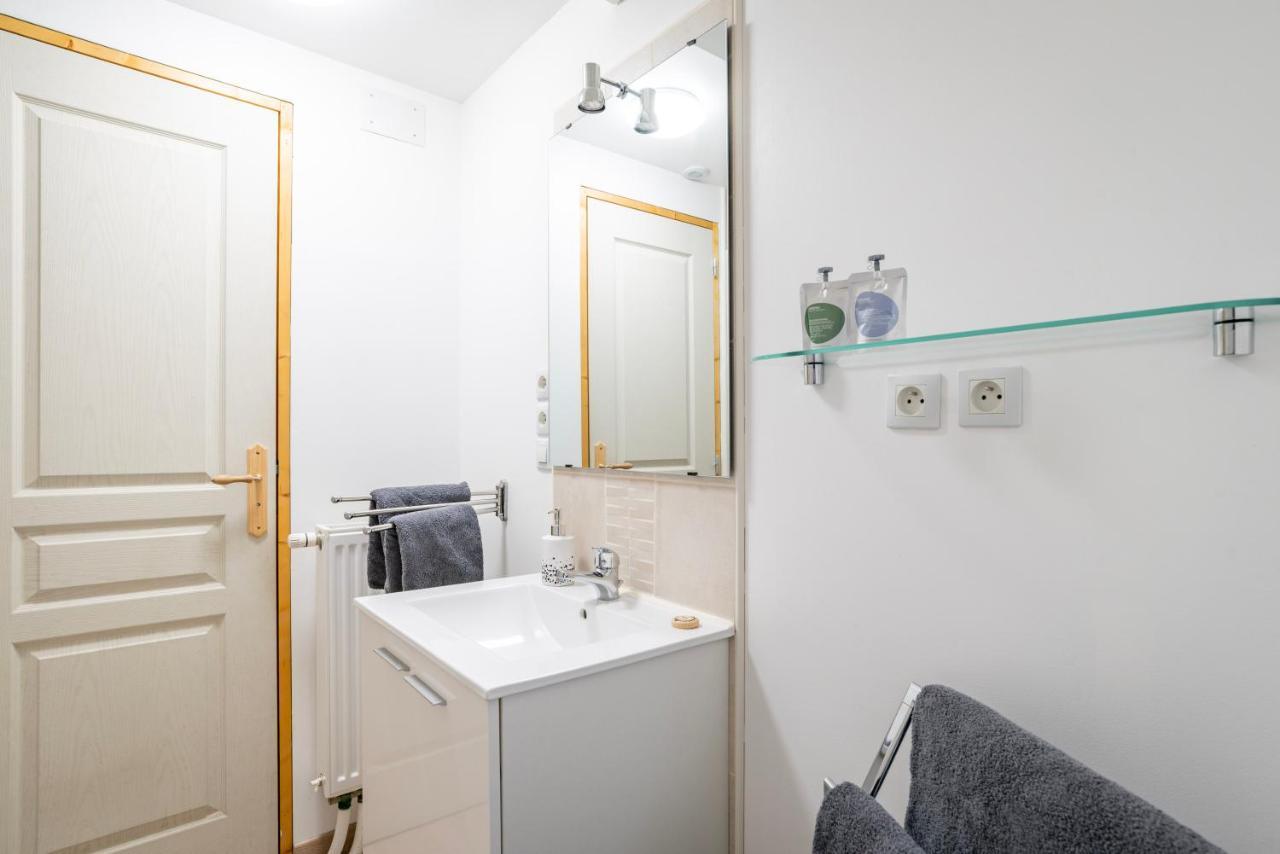 Gite Le Carpe Diem - Classe 3 Etoiles - Centre Ville - Wifi - Netflix Marmoutier Buitenkant foto